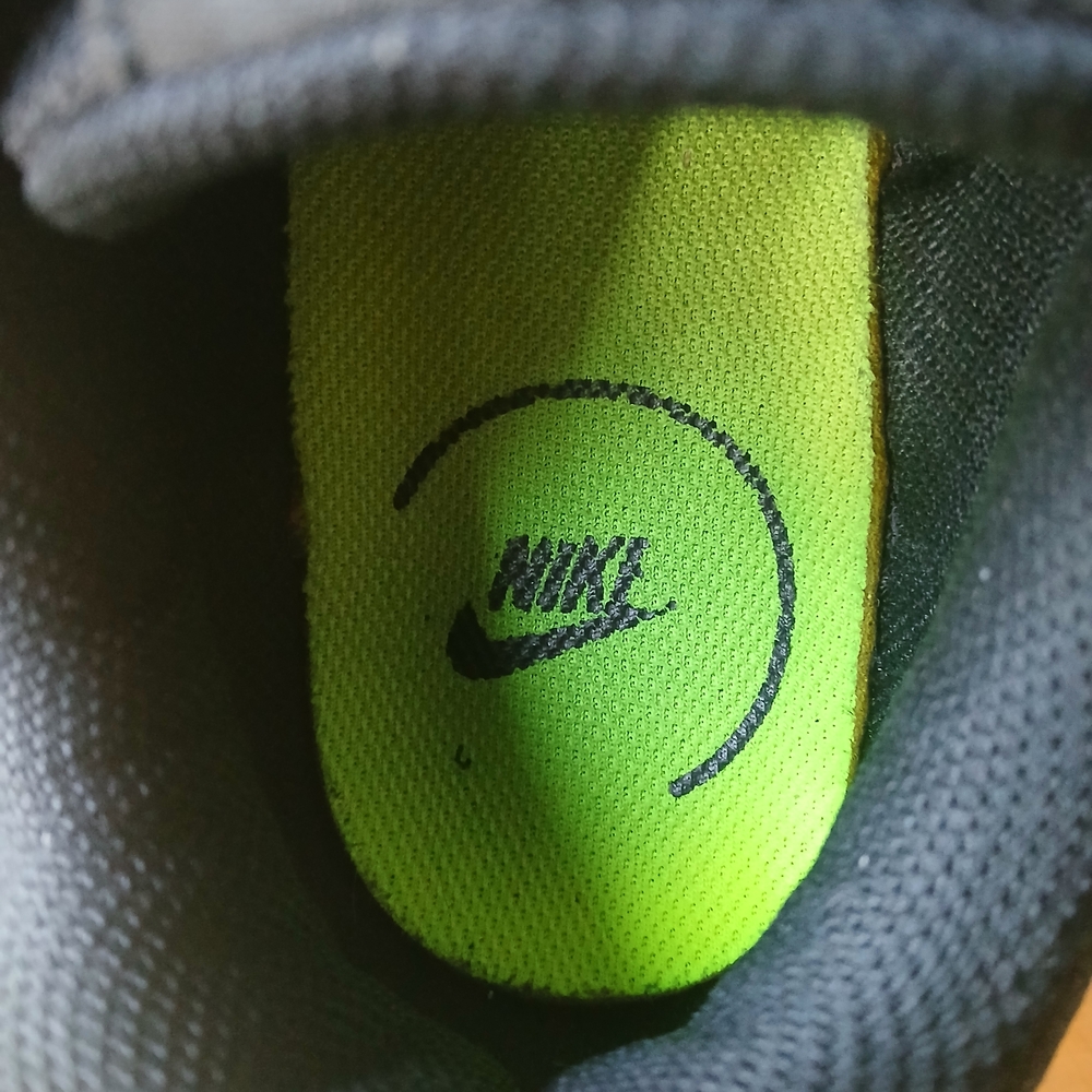Nike Max Air Black Athletic Sneakers - Picture 2 of 8